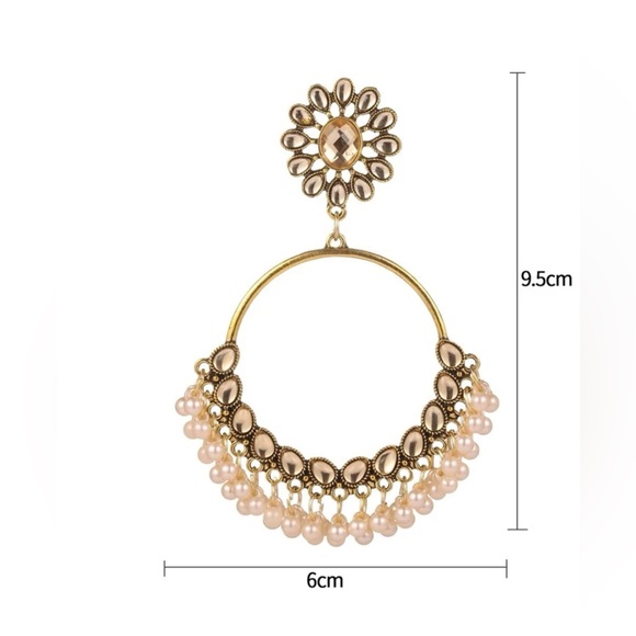 Indian hoop earrings Bollywood style earrings pearl charm round design - Picture 1 of 2